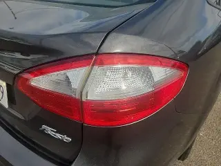 Ford Fiesta 2018 SE 4dr Sedán