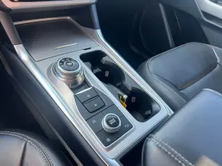 Ford Explorer 2023 AWD XLT 4dr SUV