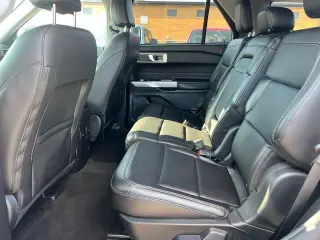 Ford Explorer 2023 AWD XLT 4dr SUV