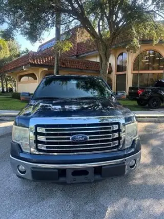 Ford F-150 2013 4x2 Lariat 4p SuperCrew Estilo lateral 5.5 ft. SB