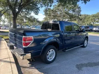 Ford F-150 2013 4x2 Lariat 4p SuperCrew Estilo lateral 5.5 ft. SB
