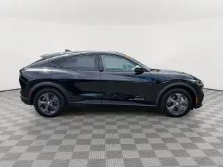 Ford Mustang Mach-E 2023 AWD Select 4dr SUV