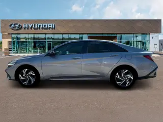 Hyundai ELANTRA Híbrido 2025 SEL Sport 4p Sedan