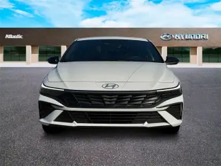 Hyundai ELANTRA Híbrido 2025 SEL Sport 4dr Sedán