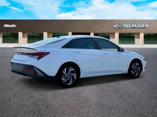 Hyundai ELANTRA Híbrido 2025 SEL Sport 4dr Sedán