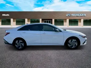 Hyundai ELANTRA Híbrido 2025 SEL Sport 4dr Sedán