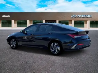Hyundai ELANTRA Híbrido 2025 SEL Sport Sedán 4 puertas