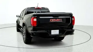 GMC Canyon 2024 4x4 AT4 4dr Crew Cab 5 ft. SB