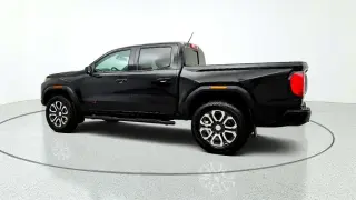 GMC Canyon 2024 4x4 AT4 4dr Crew Cab 5 ft. SB