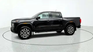 GMC Canyon 2024 4x4 AT4 4dr Crew Cab 5 ft. SB