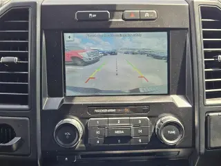 Ford F-150 2017 4x2 XL 4p SuperCrew 5.5 pies SB