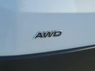 Ford Transit 2023 AWD 250 3dr SWB Techo Medio Furgón de Carga