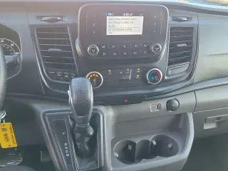 Ford Transit 2023 AWD 250 3dr SWB Techo Medio Furgón de Carga