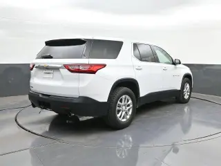 Chevrolet Traverse 2020 LS 4p SUV con 1LS