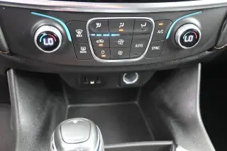 Chevrolet Traverse 2020 LS 4p SUV con 1LS