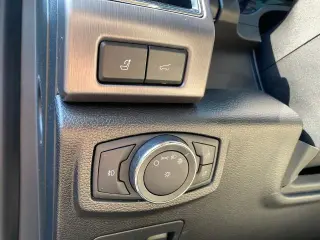 Ford Expedition 2021 4x4 Platinum 4p SUV