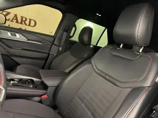 Ford Explorer 2025 ST-Line 4 SUV
