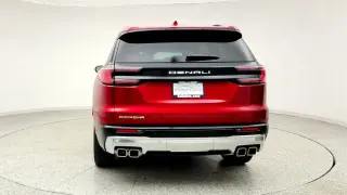 GMC Acadia 2025 Denali 4dr SUV