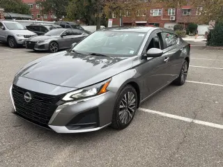 Nissan Altima 2023 AWD 2.5 SV 4dr Sedán