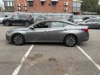 Nissan Altima 2023 AWD 2.5 SV 4dr Sedán
