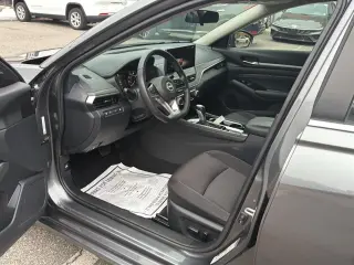 Nissan Altima 2023 AWD 2.5 SV 4dr Sedán