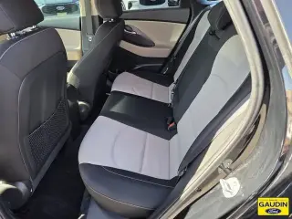 Hyundai ELANTRA GT 2018 4dr Hatchback 6M