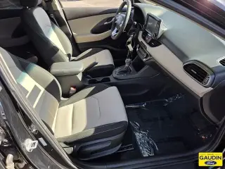 Hyundai ELANTRA GT 2018 4dr Hatchback 6M