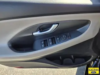 Hyundai ELANTRA GT 2018 4dr Hatchback 6M