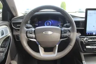 Ford Explorer 2022 AWD Platinum 4dr SUV