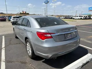 Chrysler 200 2013 Limited 4dr Sedán