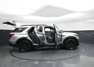 Ford Explorer 2023 AWD ST 4p SUV
