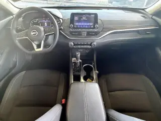 Nissan Altima 2024 2.5 SV 4dr Sedán