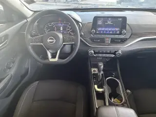 Nissan Altima 2024 2.5 SV 4dr Sedán