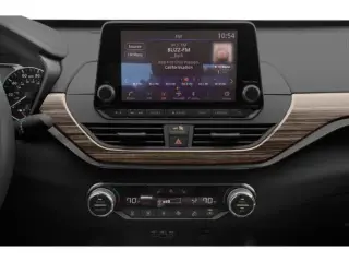 Nissan Altima 2019 2.5 SV 4dr Sedán