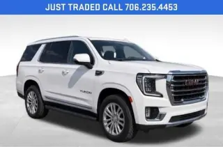 GMC Yukon 2022 4x2 SLT SUV 4 puertas