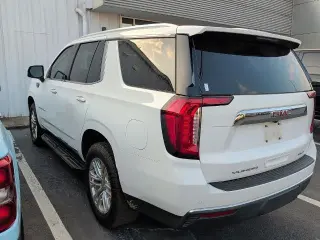 GMC Yukon 2022 4x2 SLT SUV 4 puertas
