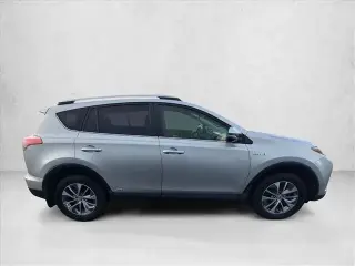 Toyota RAV4 Hybrid 2016 TRACCIÓN EN LAS CUATRO RUEDAS XLE 4p SUV