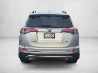 Toyota RAV4 Hybrid 2016 TRACCIÓN EN LAS CUATRO RUEDAS XLE 4p SUV
