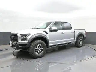 Ford F-150 2018 4x4 Raptor 4dr SuperCrew 5.5 ft. SB