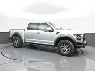 Ford F-150 2018 4x4 Raptor 4dr SuperCrew 5.5 ft. SB