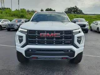 GMC Canyon 2026 4x4 AT4 4dr Crew Cab 5 ft. SB