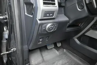 Ford F-150 2019 4x4 Raptor 4dr SuperCrew 5.5 ft. SB