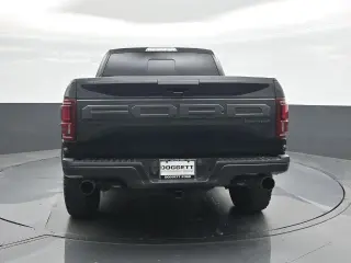 Ford F-150 2019 4x4 Raptor 4dr SuperCrew 5.5 ft. SB