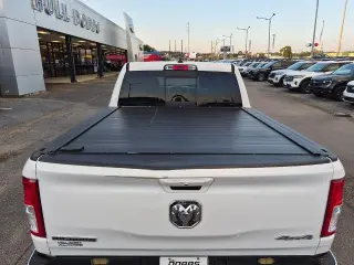 Ram 1500 2021 4x4 Big Horn 4dr Crew Cab 5.6 ft. SB Pickup