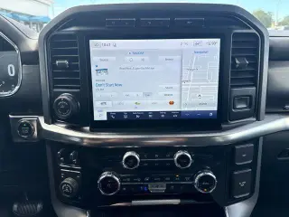 Ford F-150 2022 4x4 Lariat 4dr SuperCrew 5.5 ft. SB
