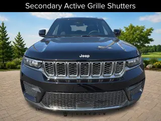 Jeep Grand Cherokee 2025 4x4 Laredo 4dr SUV