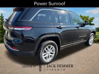 Jeep Grand Cherokee 2025 4x4 Laredo 4dr SUV