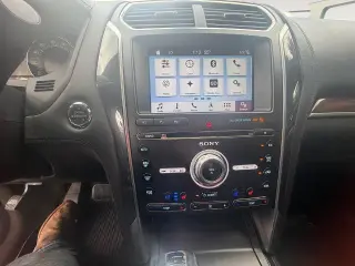 Ford Explorer 2018 AWD Platinum 4dr SUV