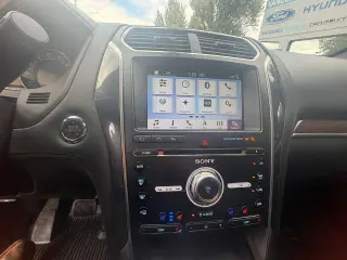 Ford Explorer 2018 AWD Platinum 4dr SUV