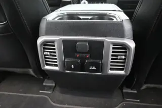 Ford F-150 2020 4x4 Platinum 4dr SuperCrew 5.5 ft. SB